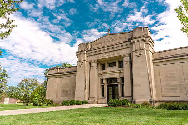 CatholicCemeteryMausoleum